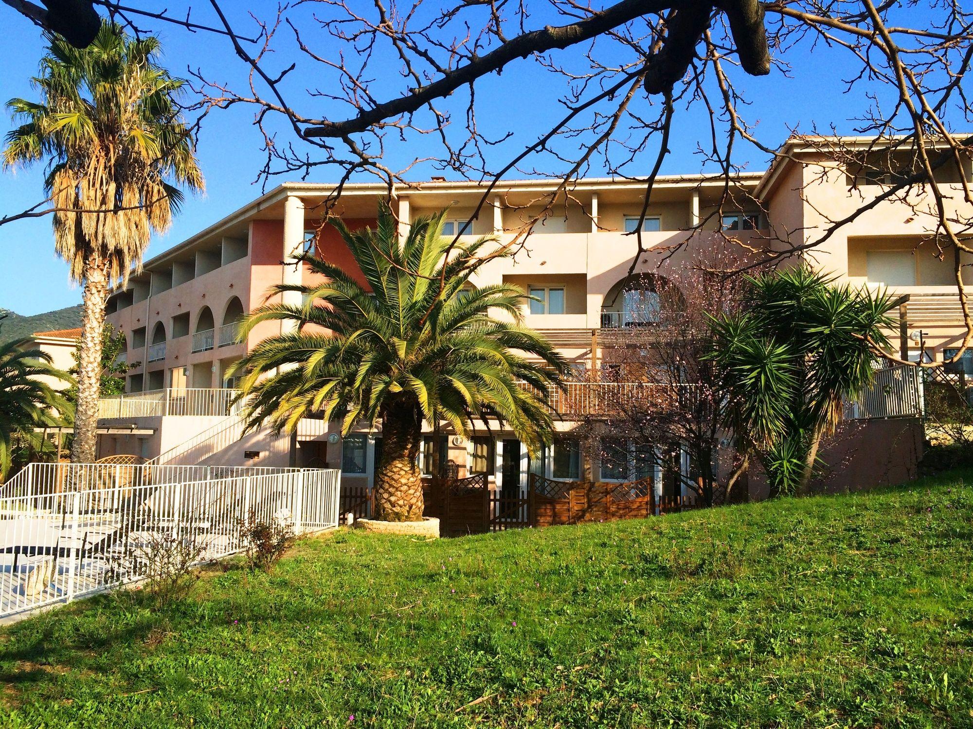 Adonis Saint Florent Exterior photo