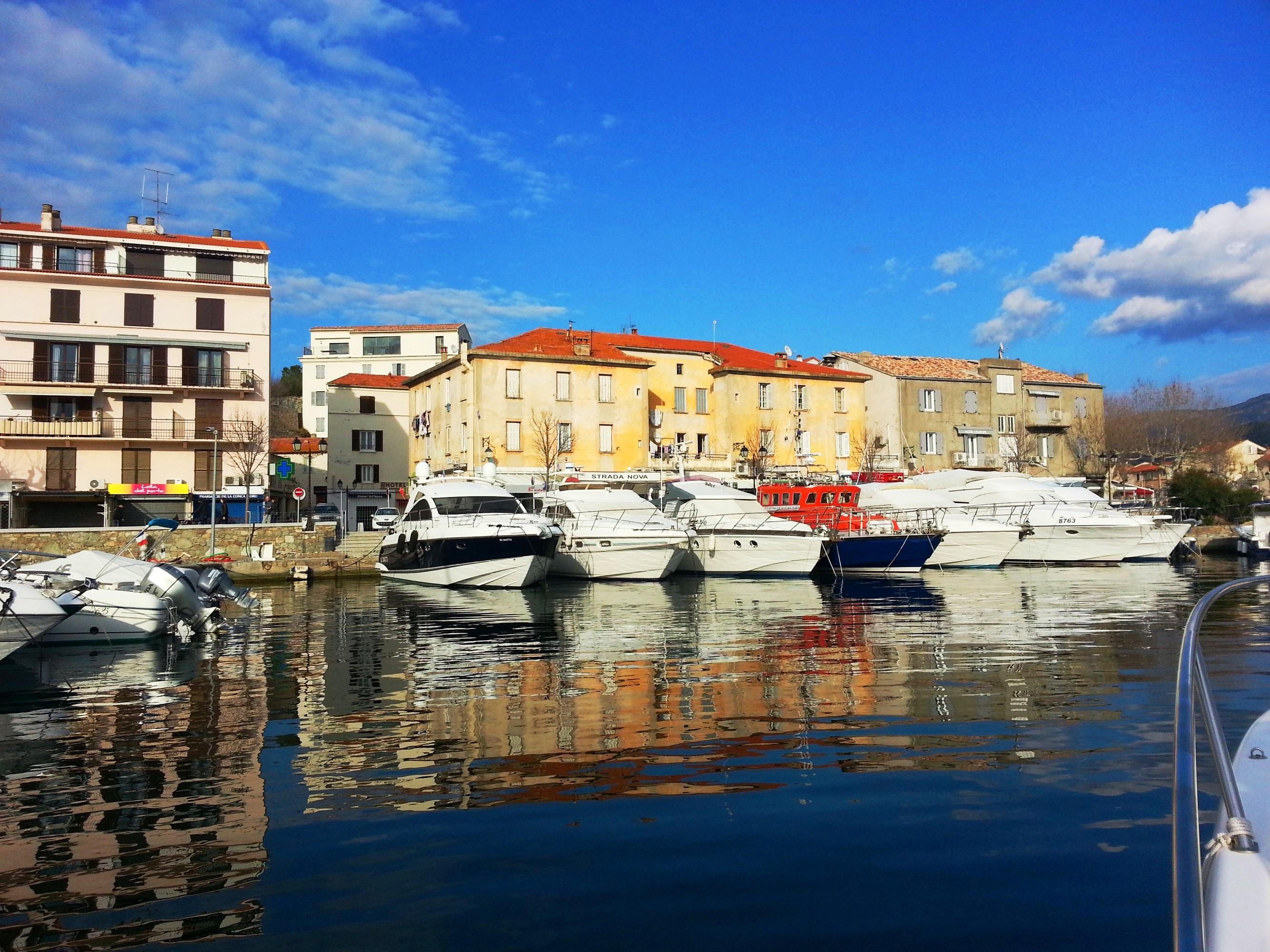 Adonis Saint Florent Exterior photo