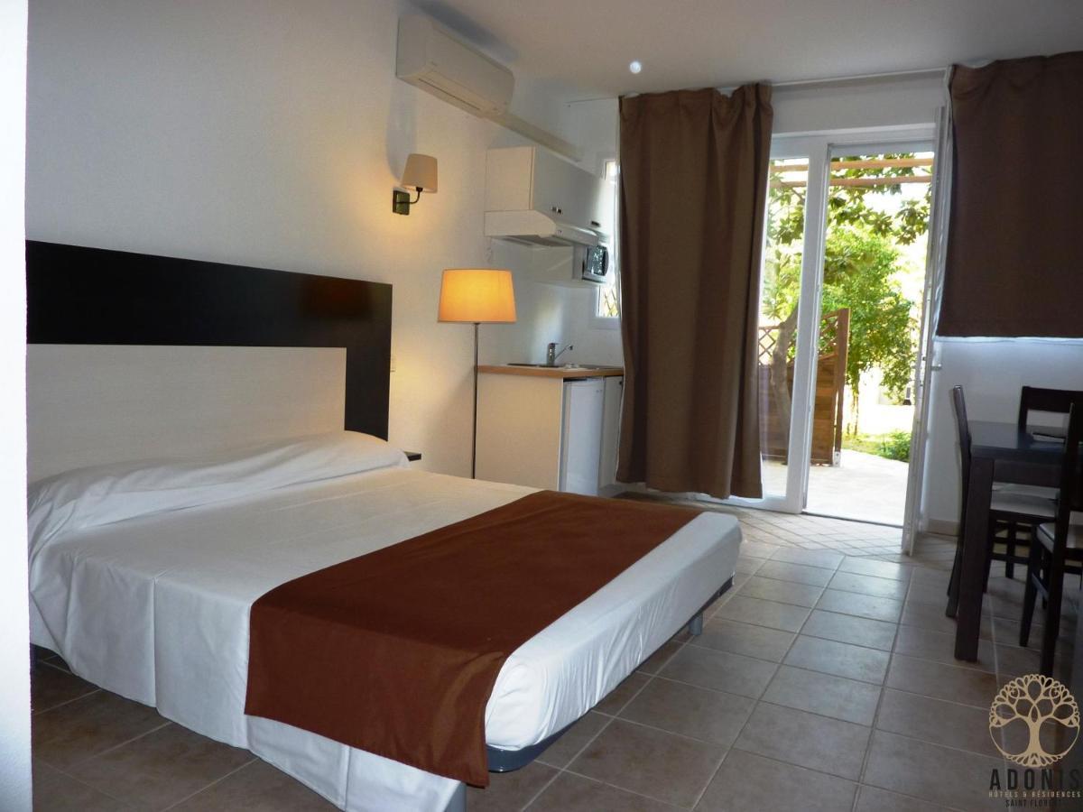 Adonis Saint Florent Exterior photo