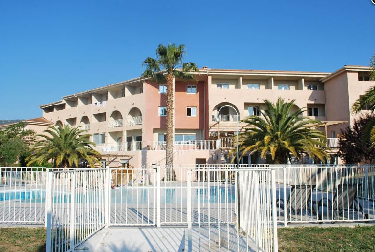Adonis Saint Florent Exterior photo
