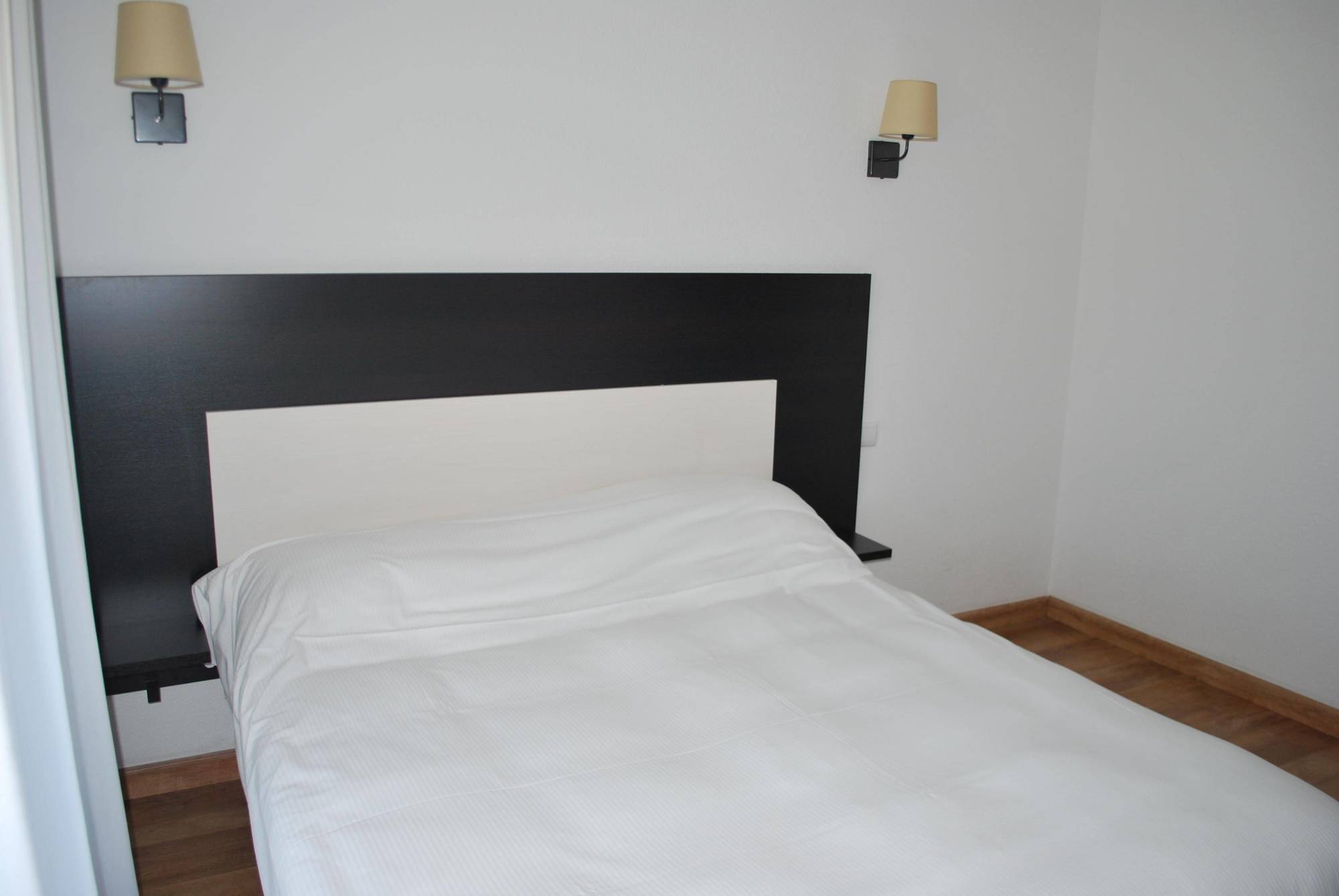Adonis Saint Florent Exterior photo